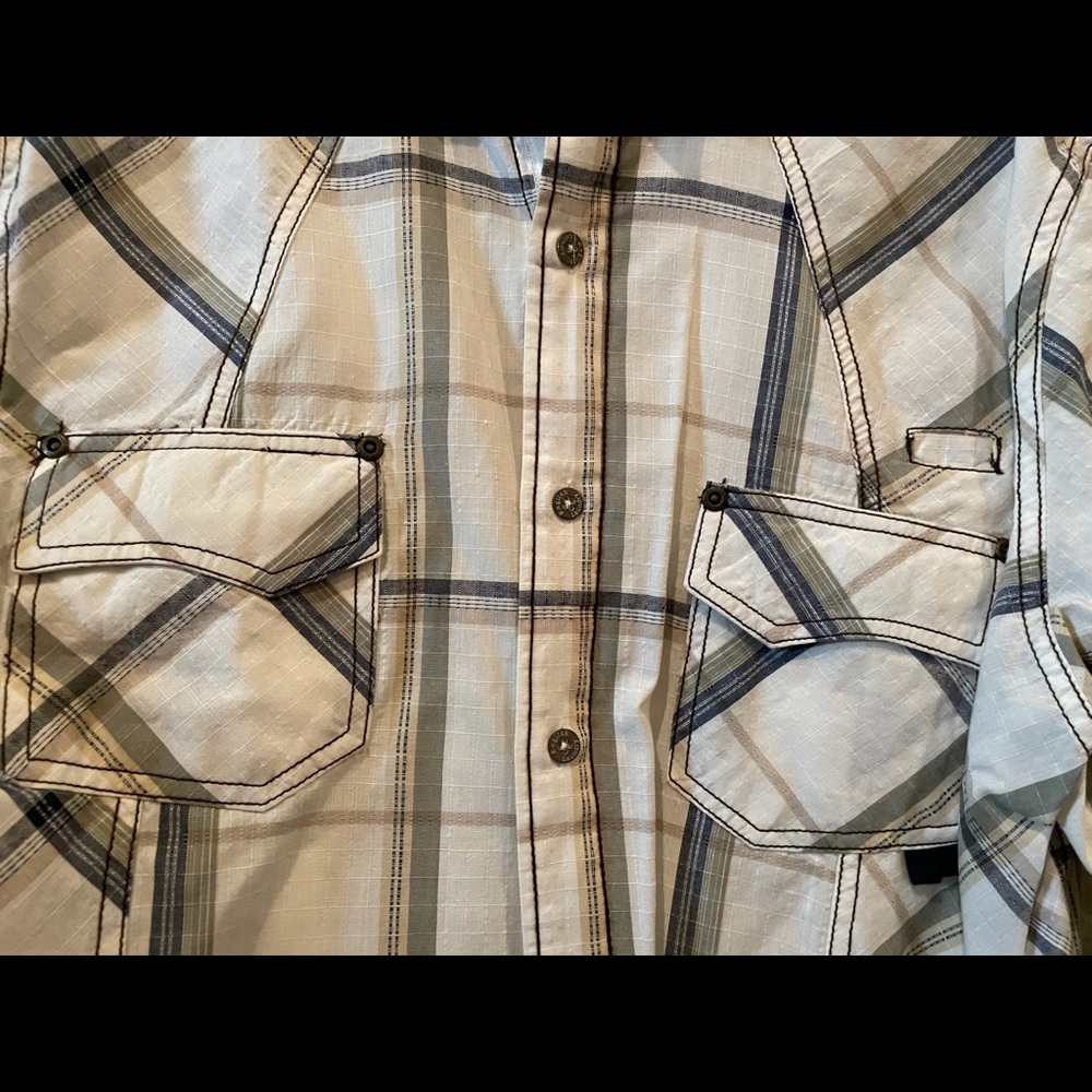 English Laundry Men’s long sleeve shirt. Size XL
